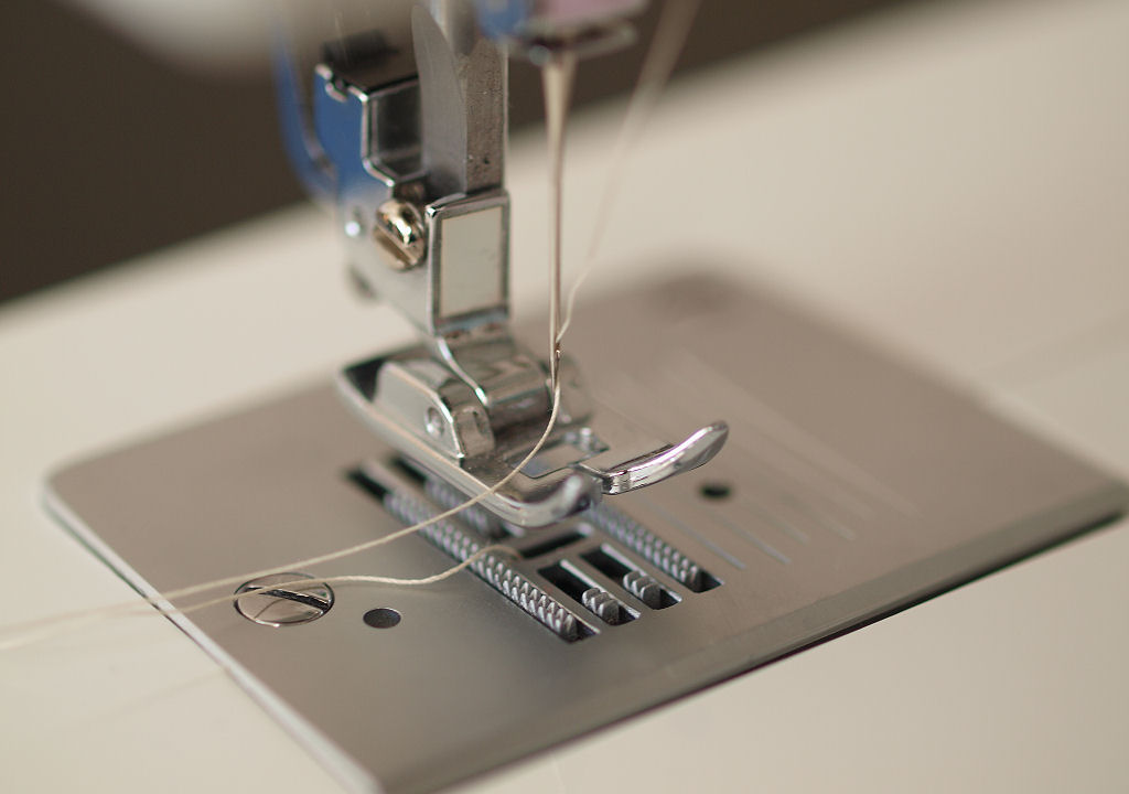 Healifty Aghi per macchina da cucire Accessori per macchine da cucire aghi doppi domestica per abbigliamento elasticizzato e jeans 2mm 3mm 4mm 12pz 
